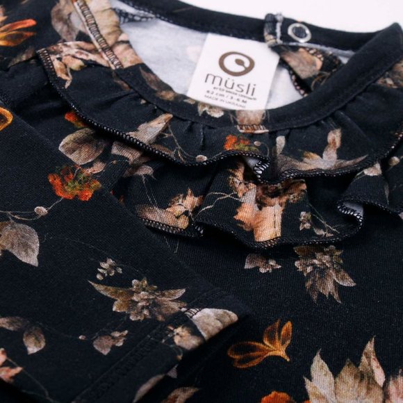 Musli Onsie, black and floral, ruffle neckline - Picture 2 of 3